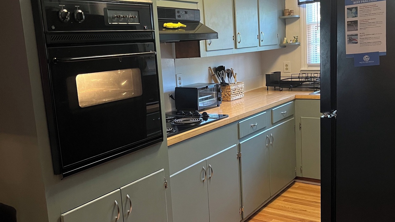 Photo of Kitchen in White Lake