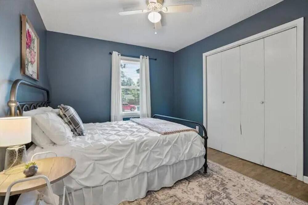Photo of Bedroom in South View