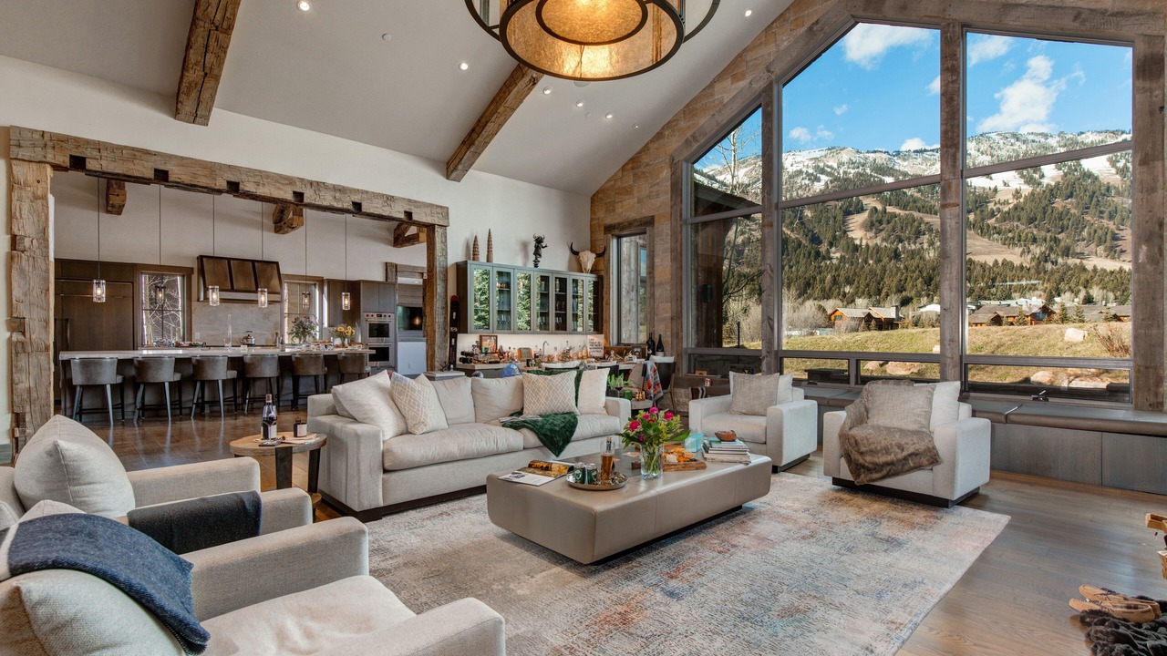 Photo of Livingroom in Teton Village