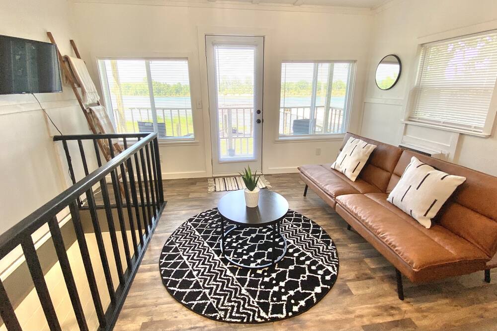 Photo of Livingroom in Savannah