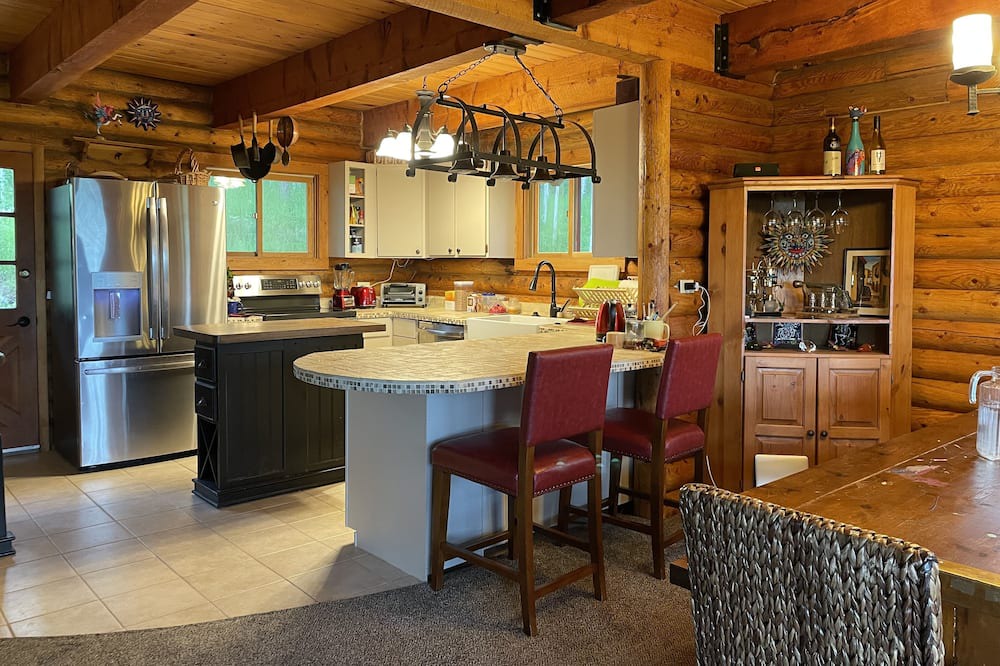 Photo of Kitchen in Star Valley Ranch