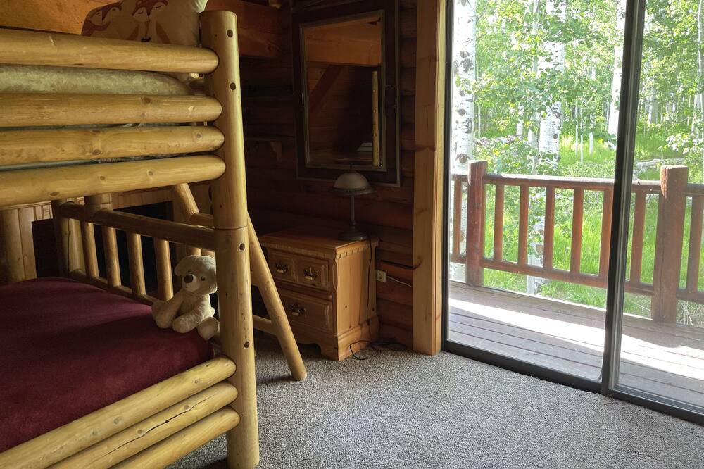 Photo of Bedroom in Star Valley Ranch
