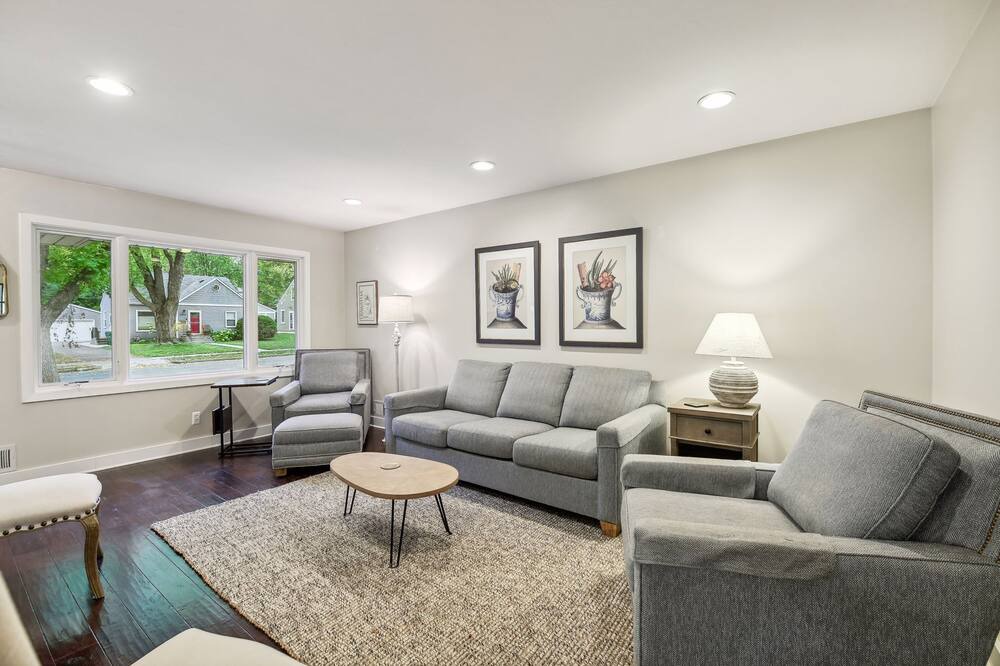 Photo of Livingroom in St. Louis Park