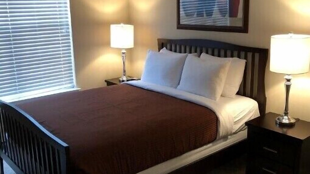 Photo of Others in Ballantyne