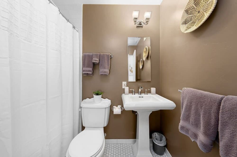 Photo of Bathroom in Cortez Hill