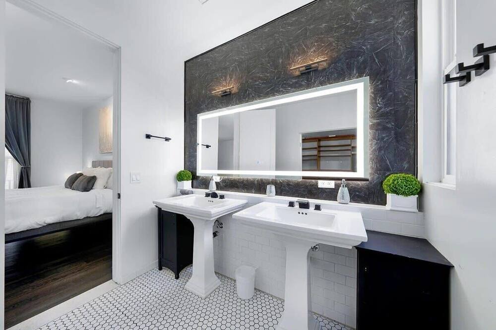 Photo of Bathroom in Cortez Hill