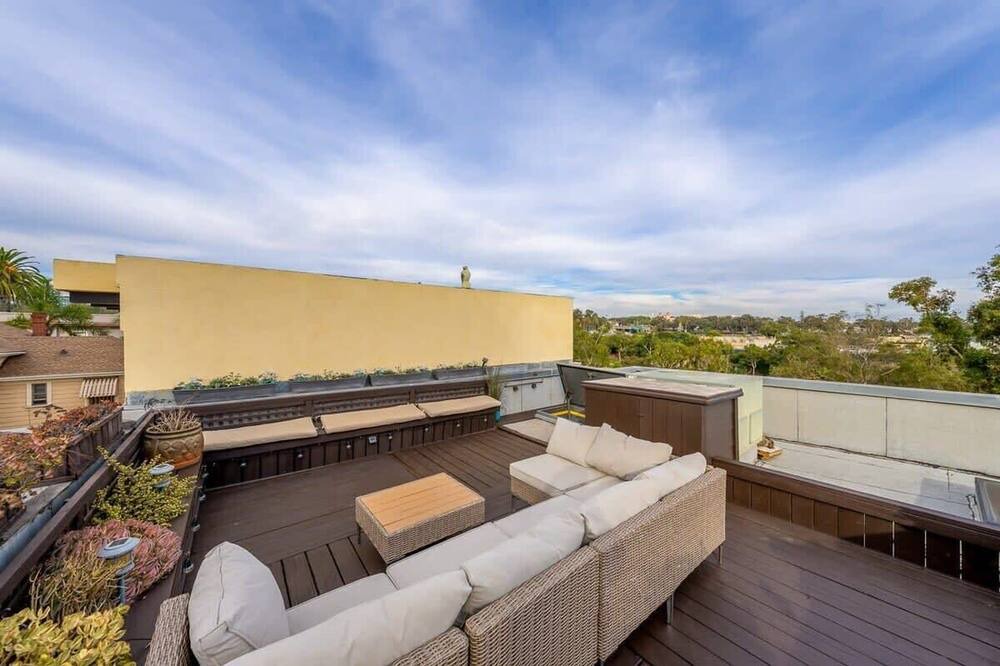 Photo of Outdoor in Cortez Hill