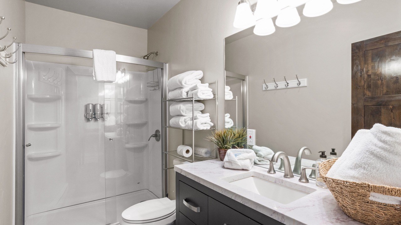 Photo of Bathroom in West Yellowstone