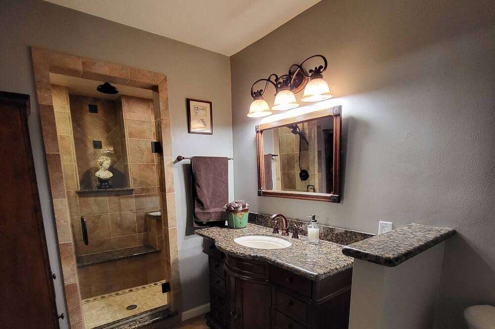 Photo of Bathroom in Memorial City