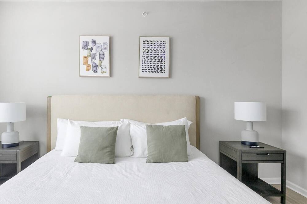 Photo of Bedroom in League City