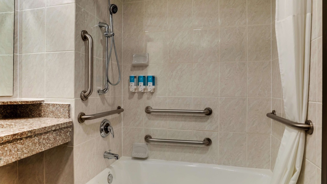 Photo of Bathroom in Tuttle