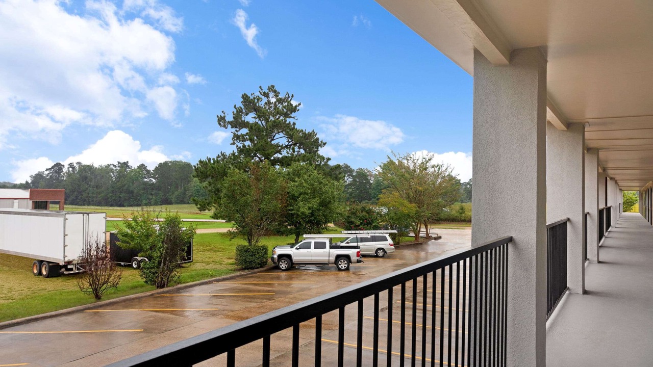 Photo of Outdoor in Brookhaven