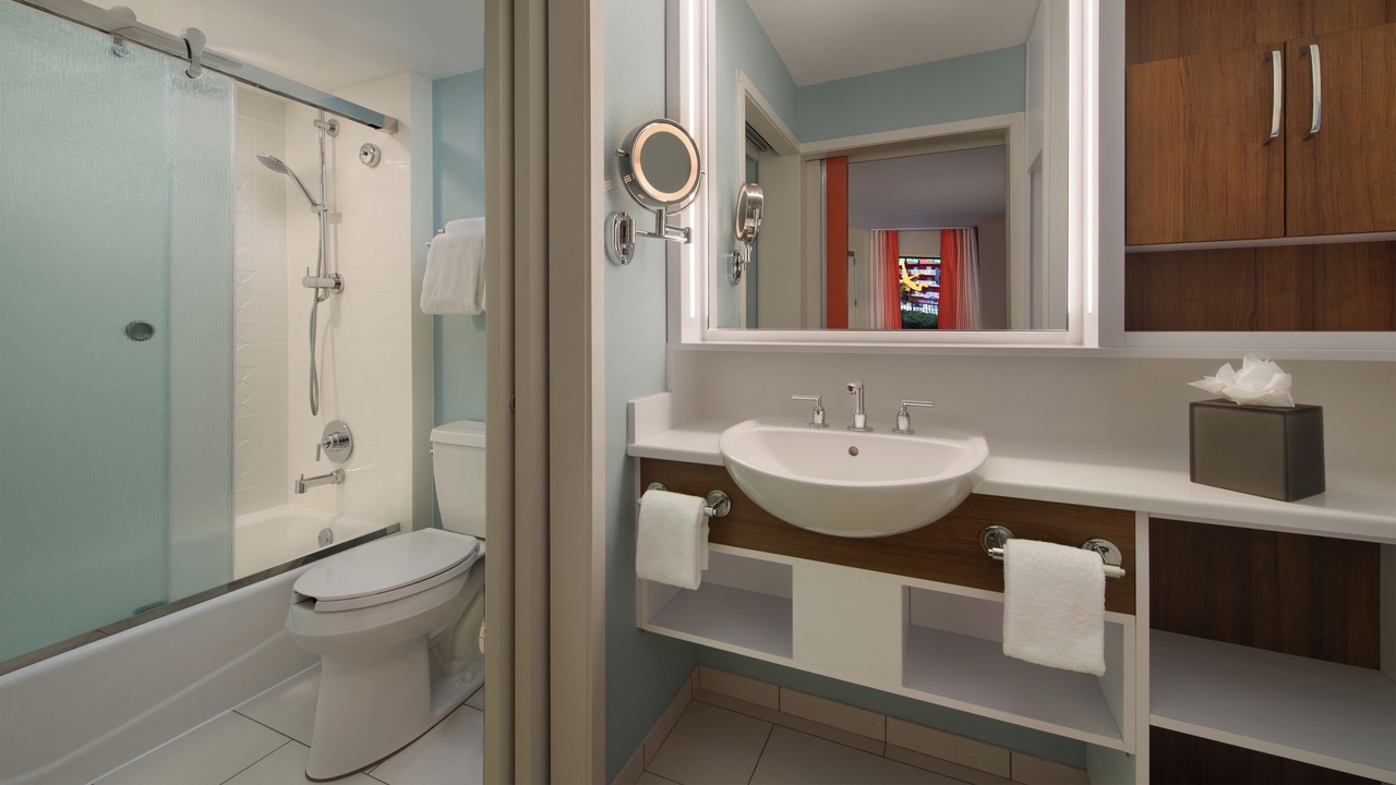 Photo of Bathroom in Bay Lake