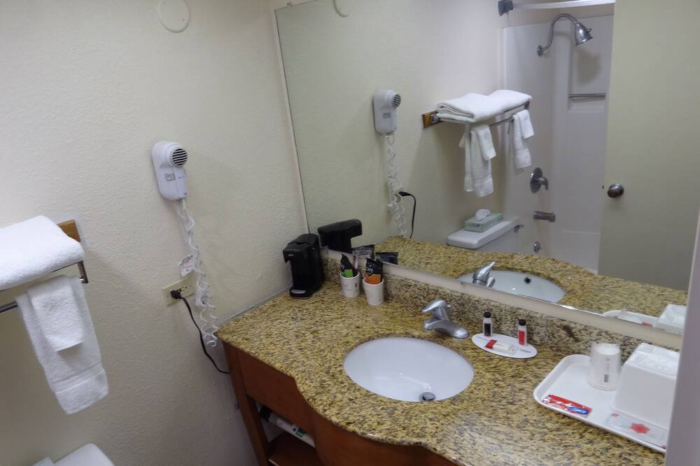Photo of Bathroom in Chubbuck