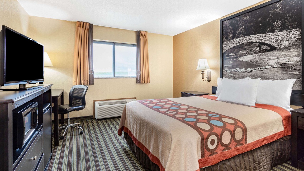 Photo of Bedroom in Iowa Falls