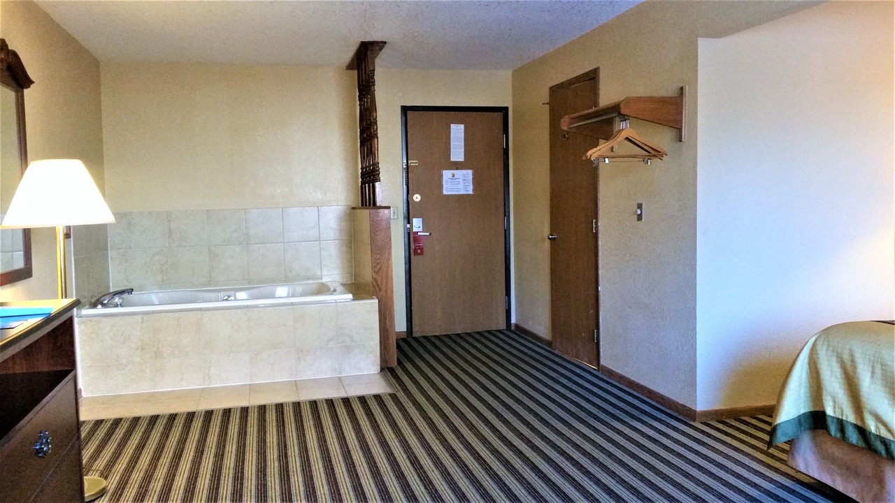 Photo of Bedroom in Iowa Falls