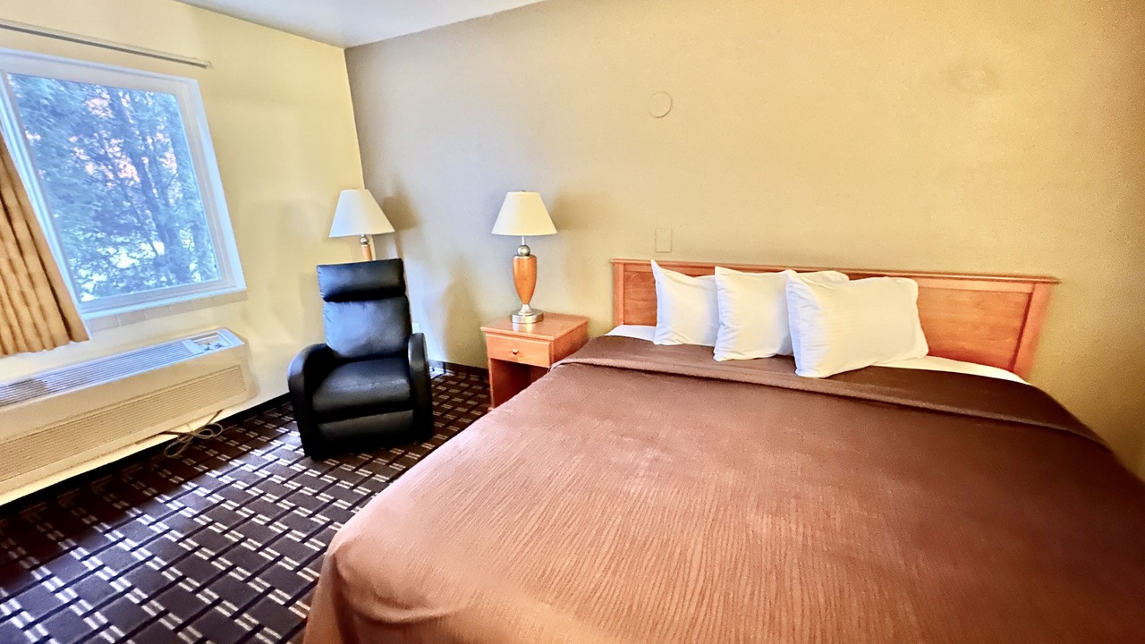 Photo of Bedroom in Kellogg