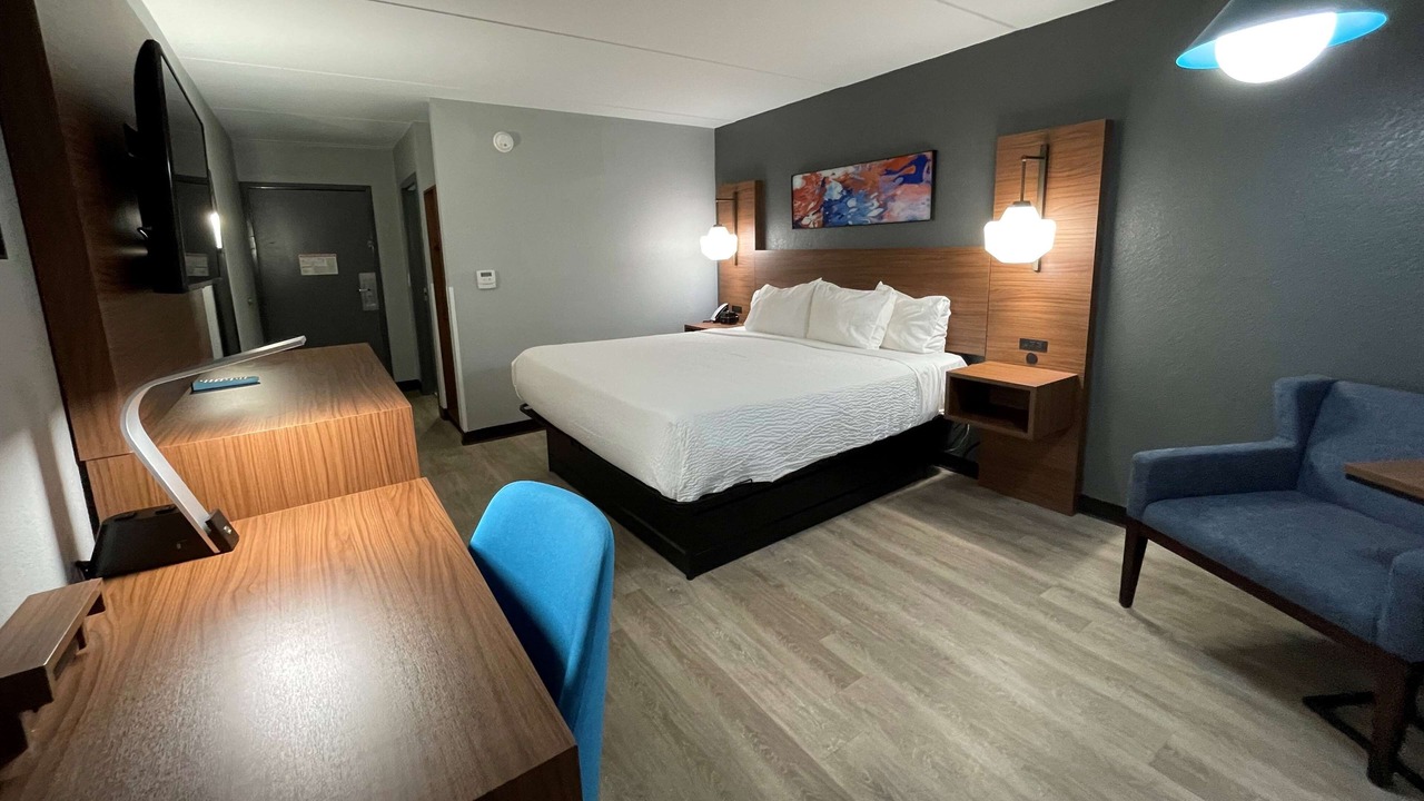 Photo of Bedroom in Cape Fear