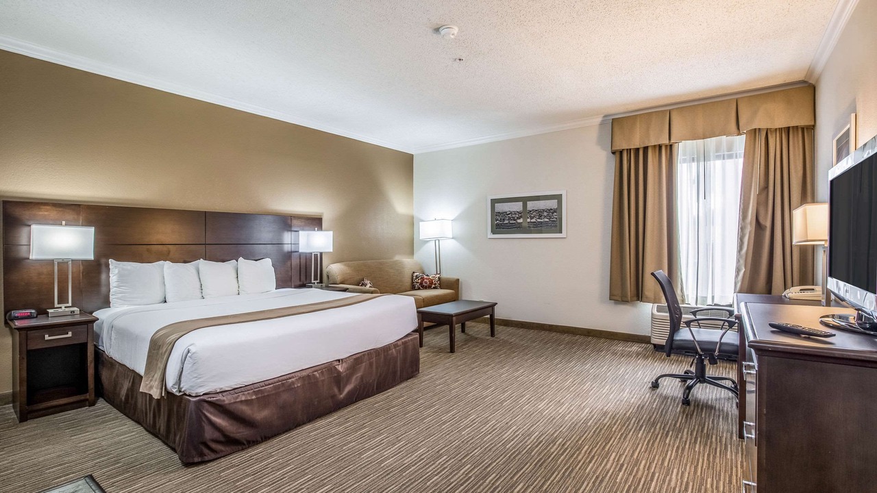 Photo of Bedroom in El Lago