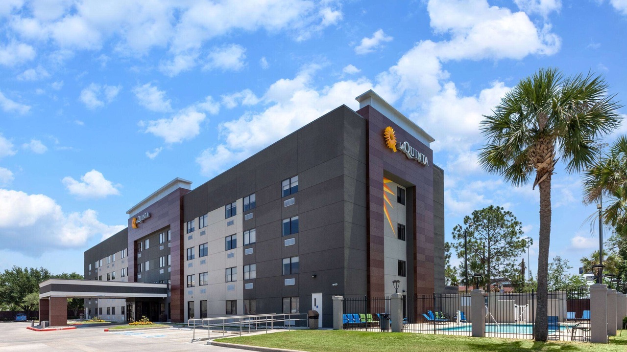 Photo of Buildings in Brookhollow