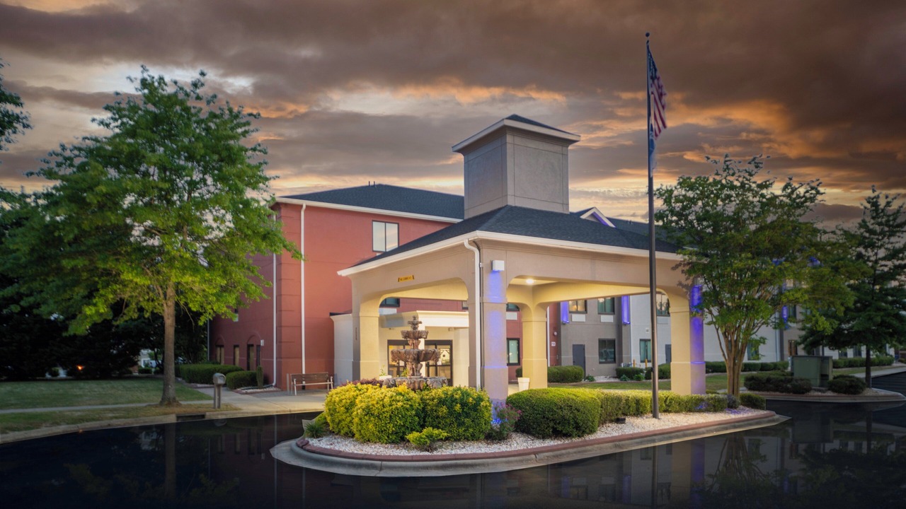 Photo of Buildings in Garner