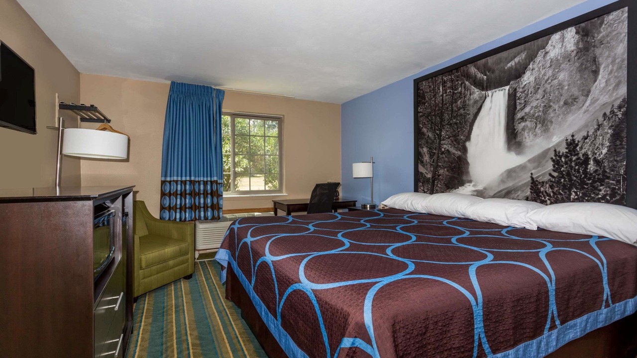 Photo of Bedroom in Douglas