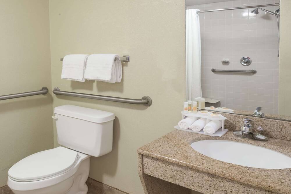 Photo of Bathroom in Selma