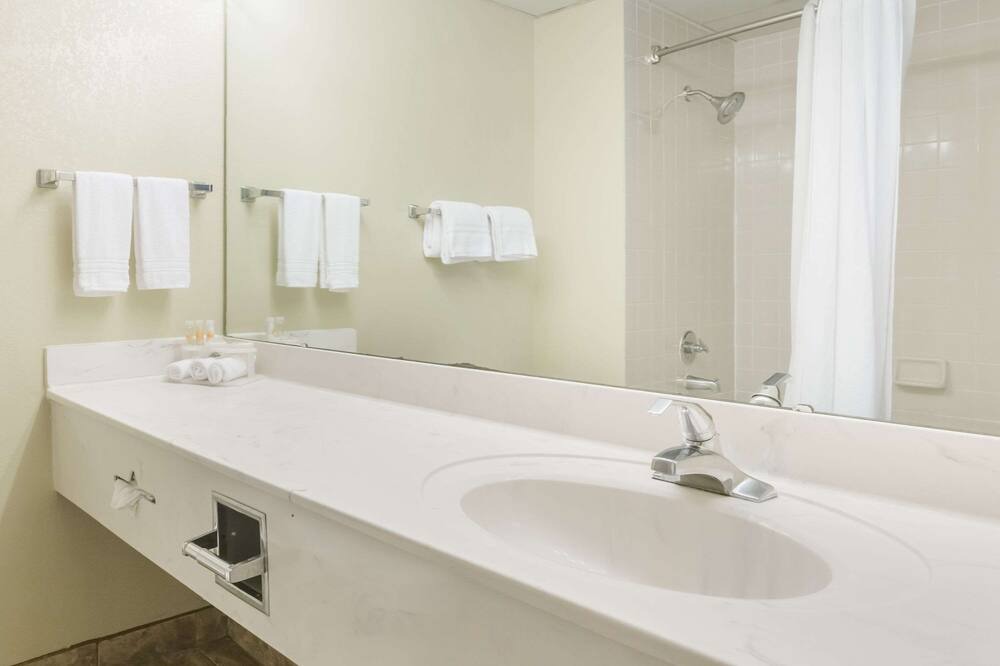 Photo of Bathroom in Selma