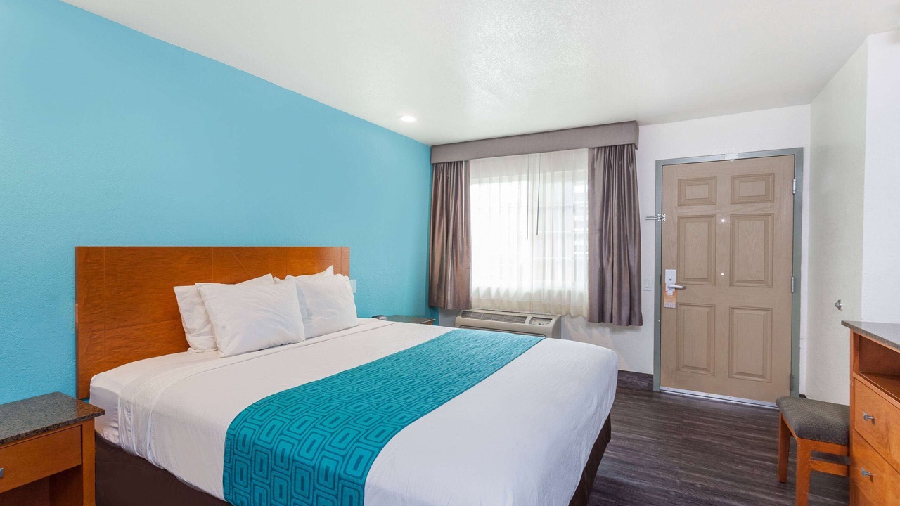 Photo of Bedroom in National City