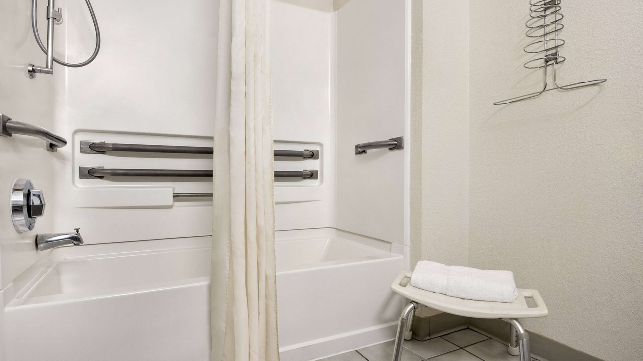 Photo of Bathroom in Maysville