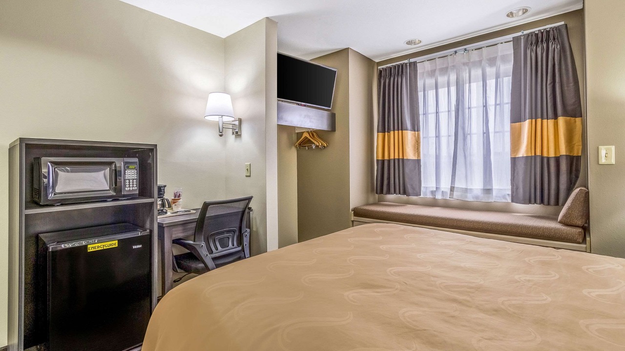 Photo of Bedroom in North Lima