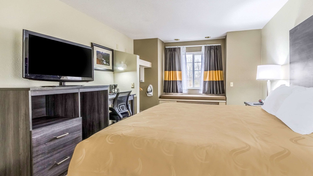 Photo of Bedroom in North Lima