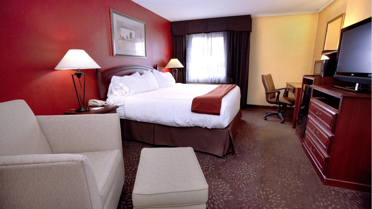 Photo of Bedroom in Jamestown