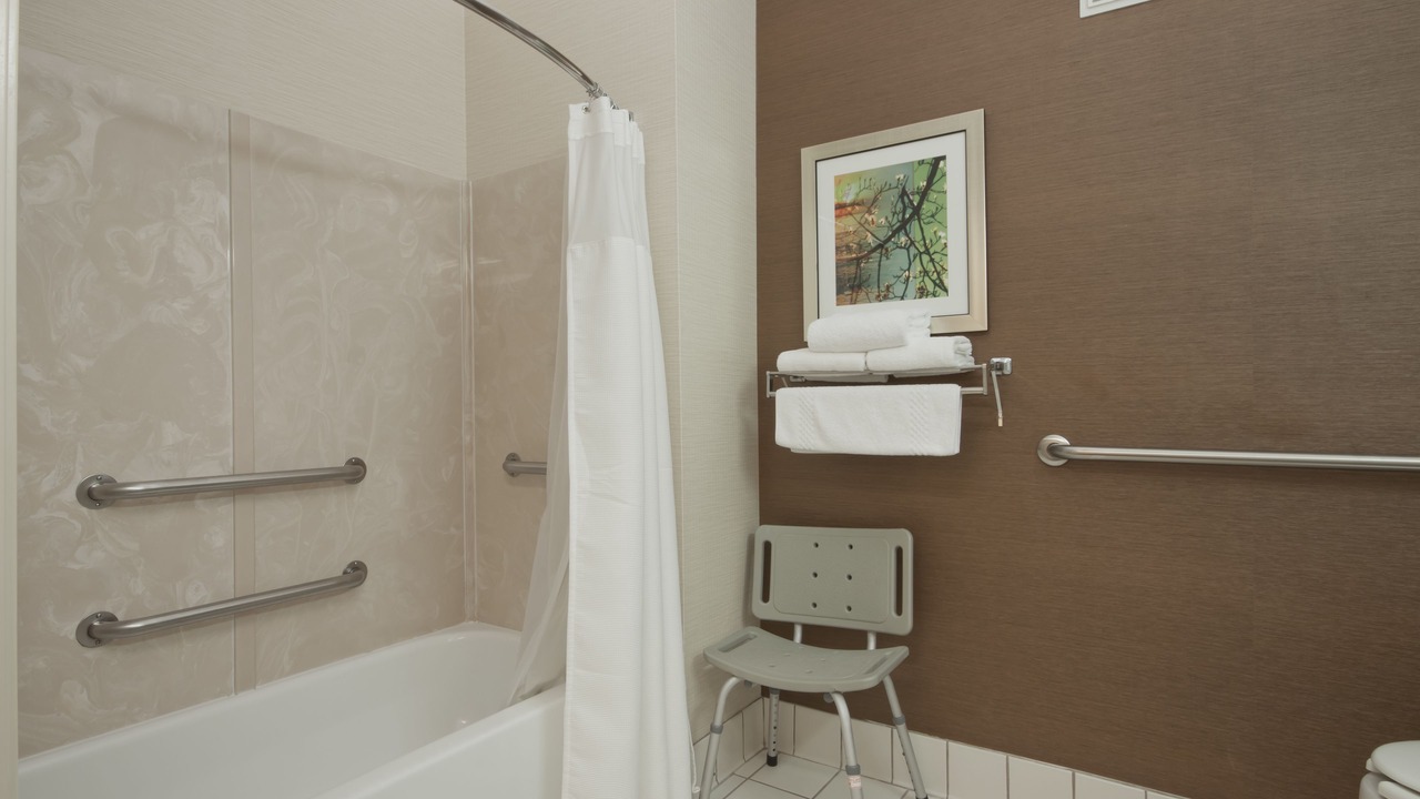 Photo of Bathroom in Minot