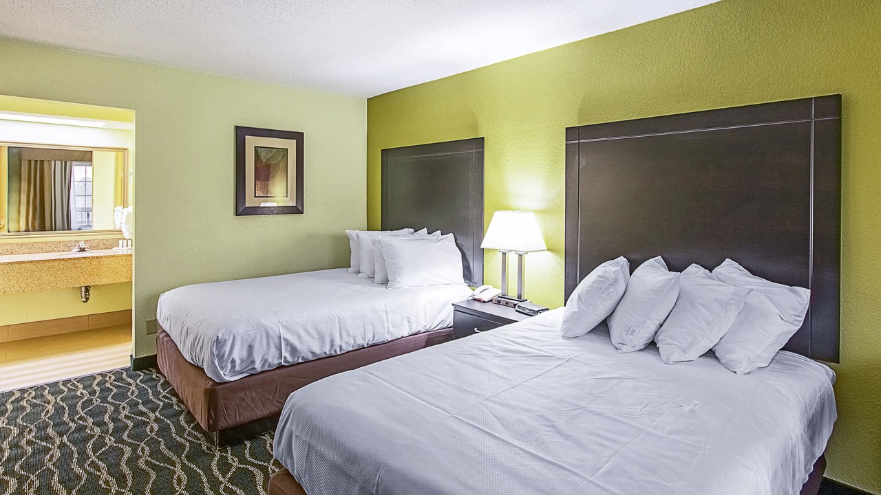 Photo of Bedroom in South Carolina Lakes & Blackwater Rivers