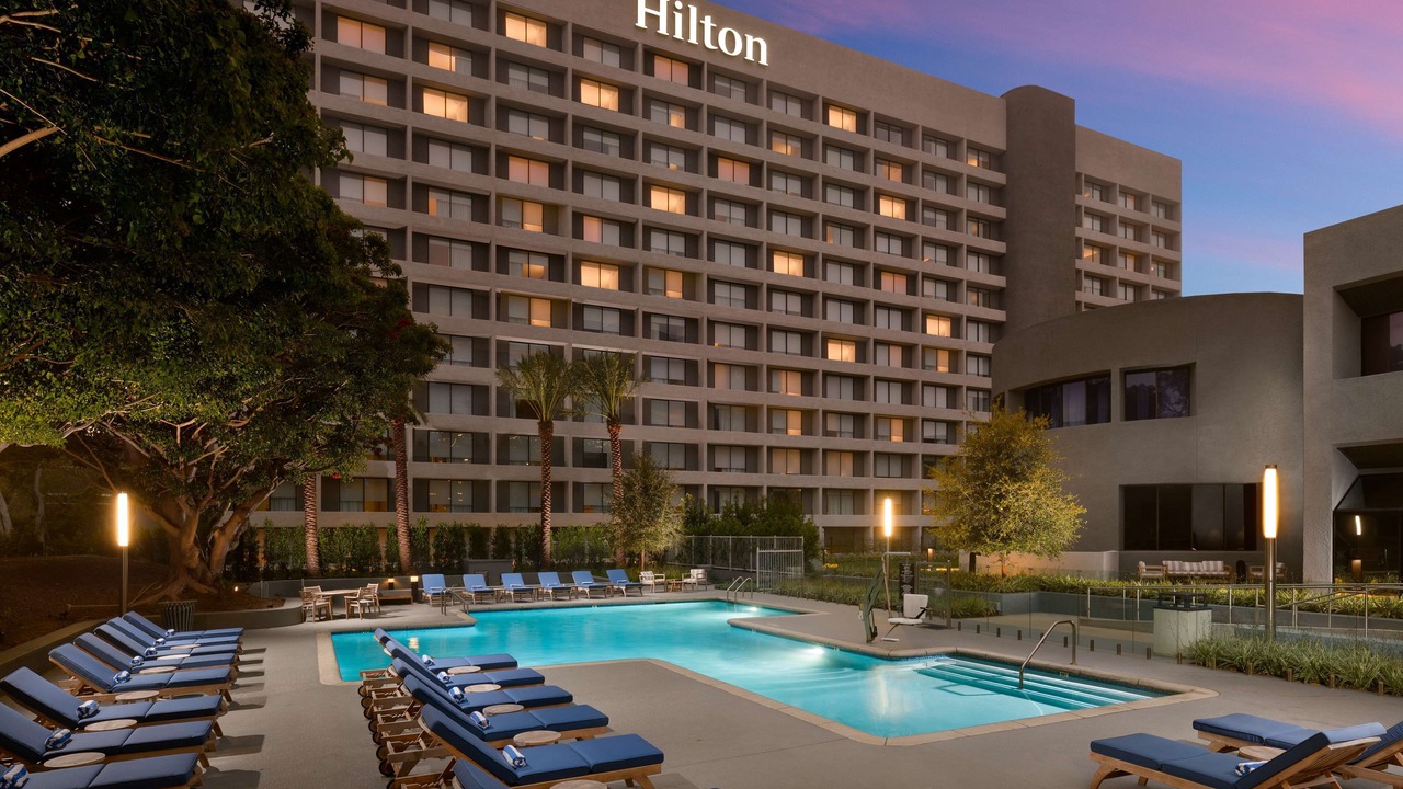 Photo of Outdoor in Fox Hills