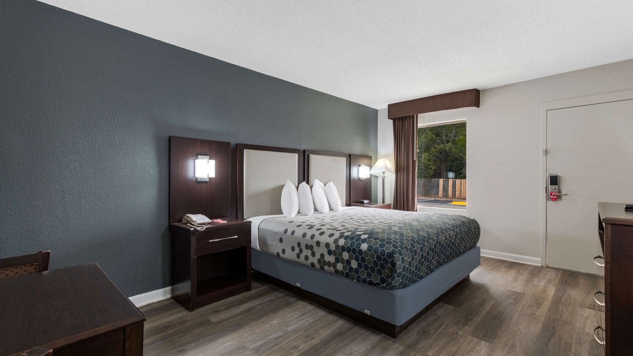 Photo of Bedroom in Cheraw