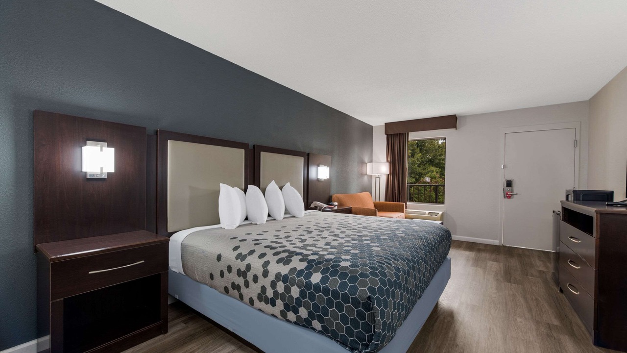 Photo of Bedroom in Cheraw