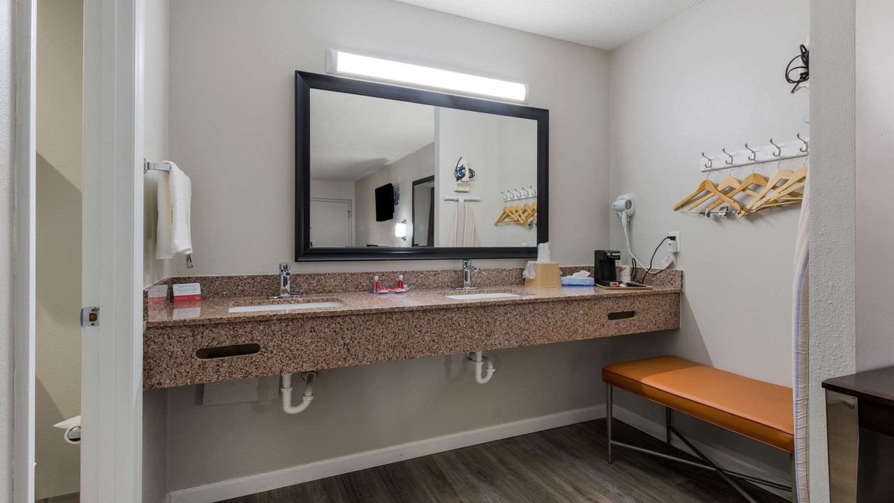 Photo of Bedroom in Cheraw