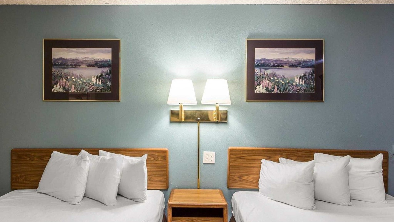 Photo of Bedroom in Pryor