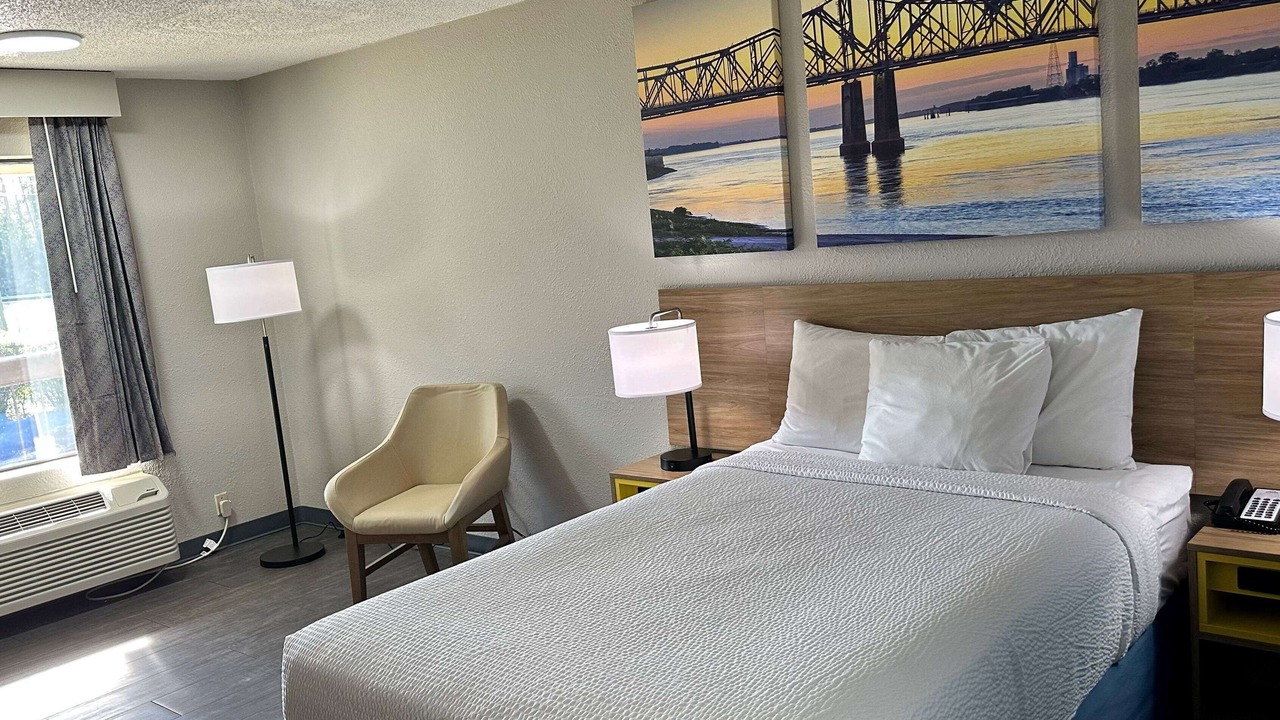 Photo of Bedroom in State Park