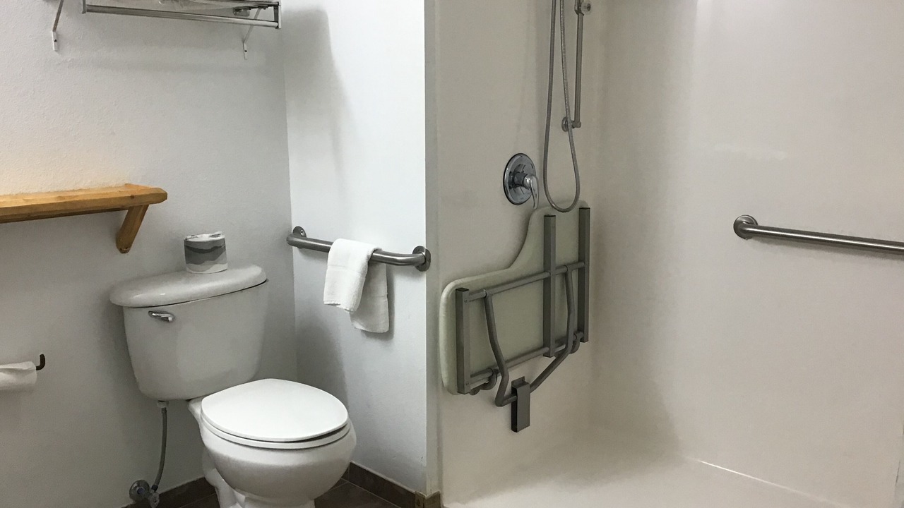 Photo of Bathroom in Powell