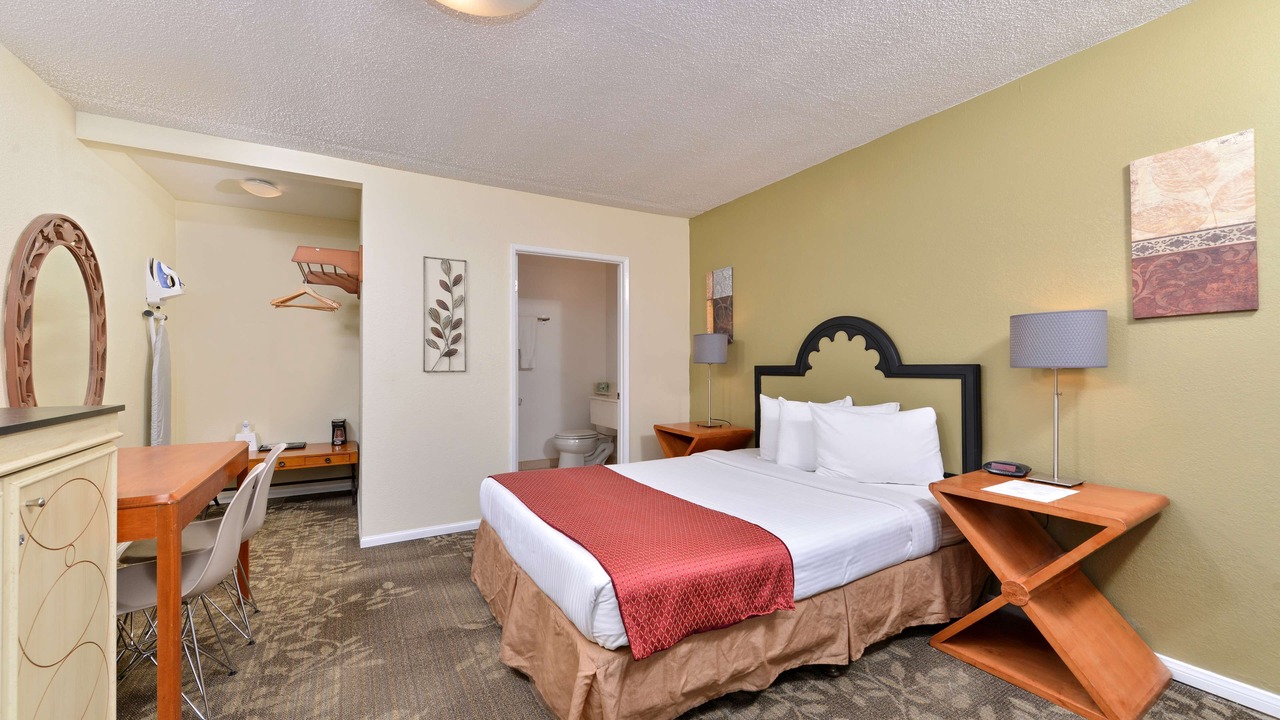 Photo of Bedroom in Northwest San Pedro