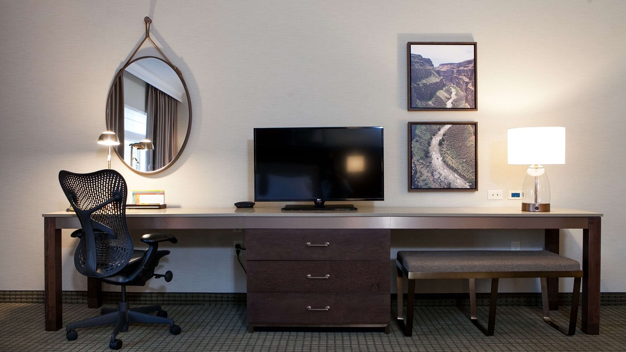 Photo of Bedroom in Eagle