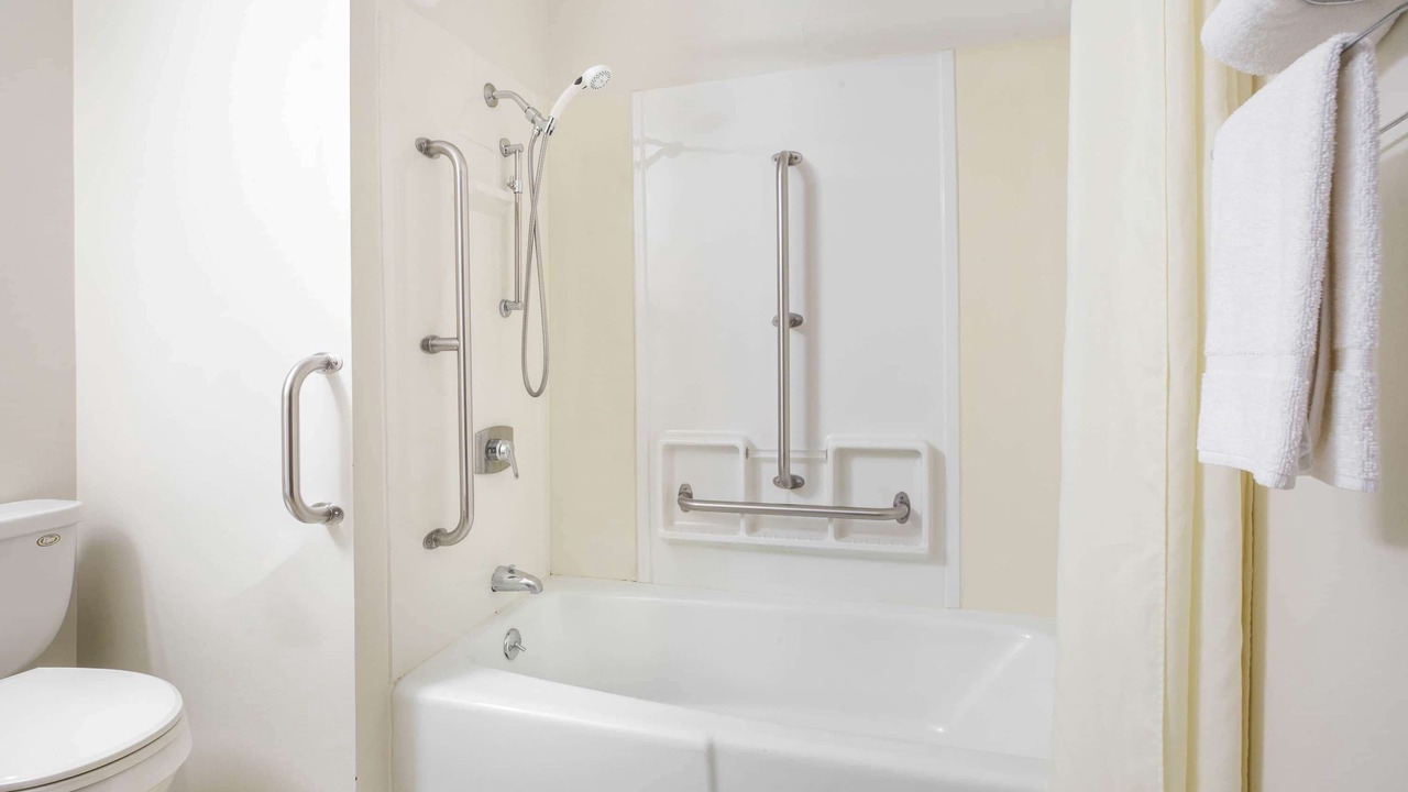 Photo of Bathroom in Franklin to the Fort