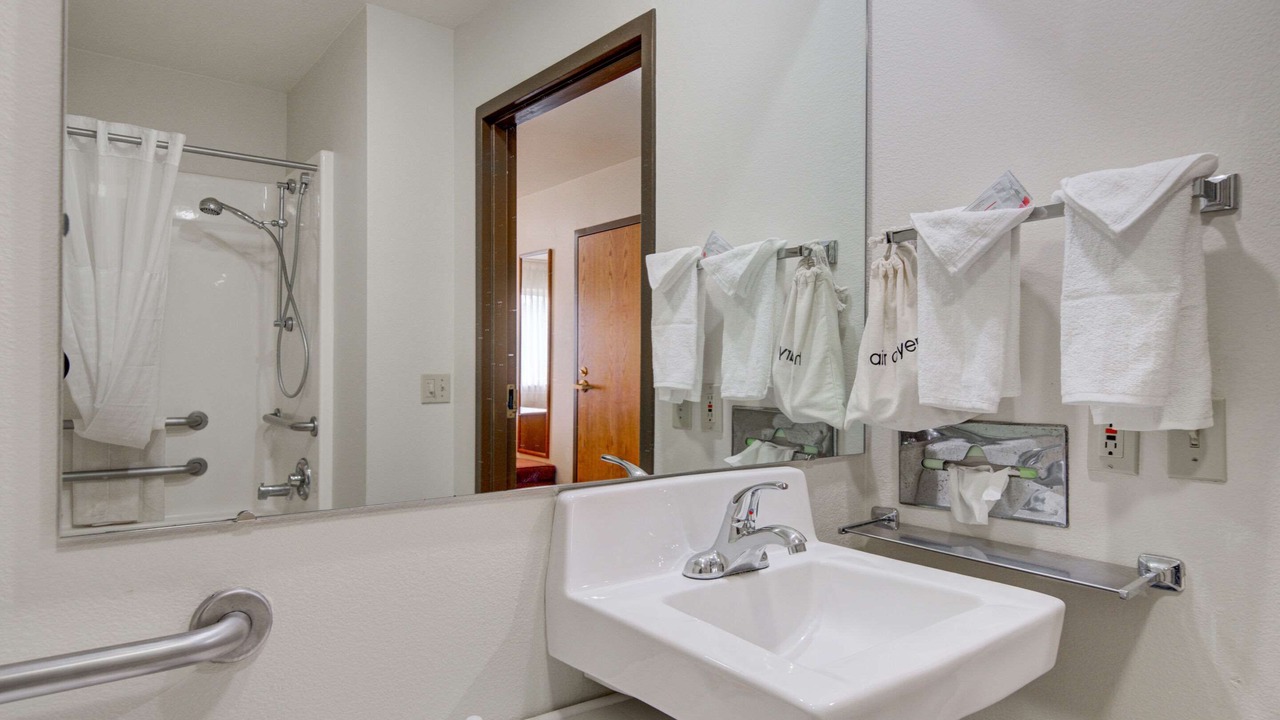 Photo of Bedroom in Livingston