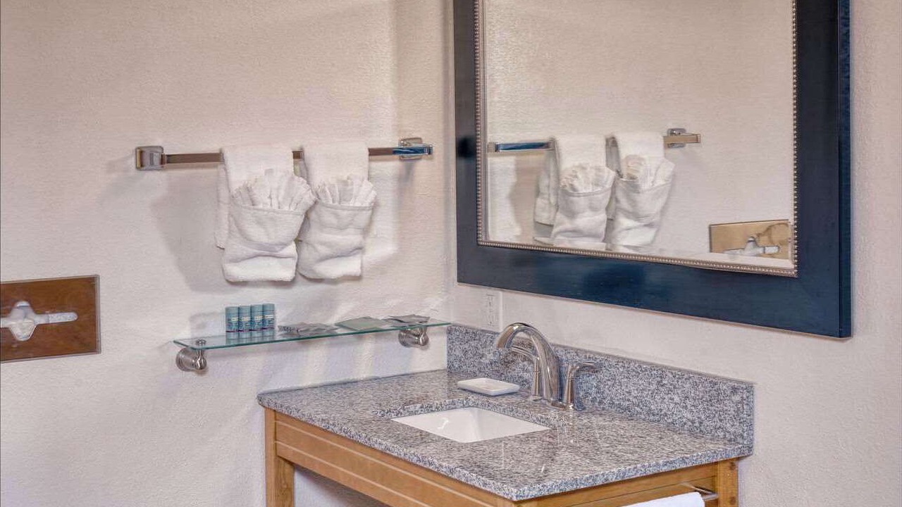 Photo of Bedroom in Gardiner