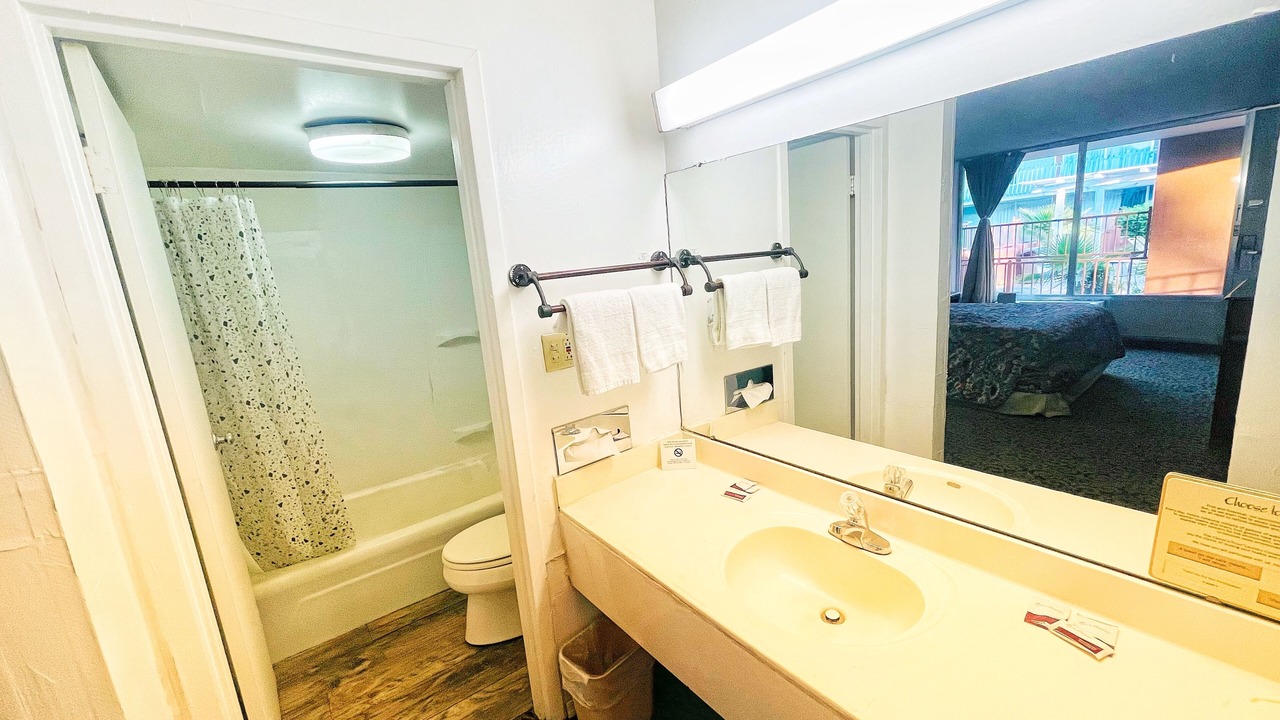 Photo of Bathroom in El Rio Acres