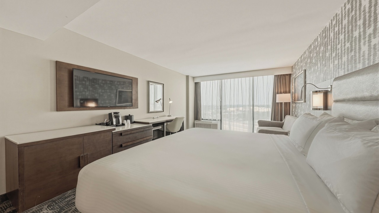 Photo of Bedroom in US 290