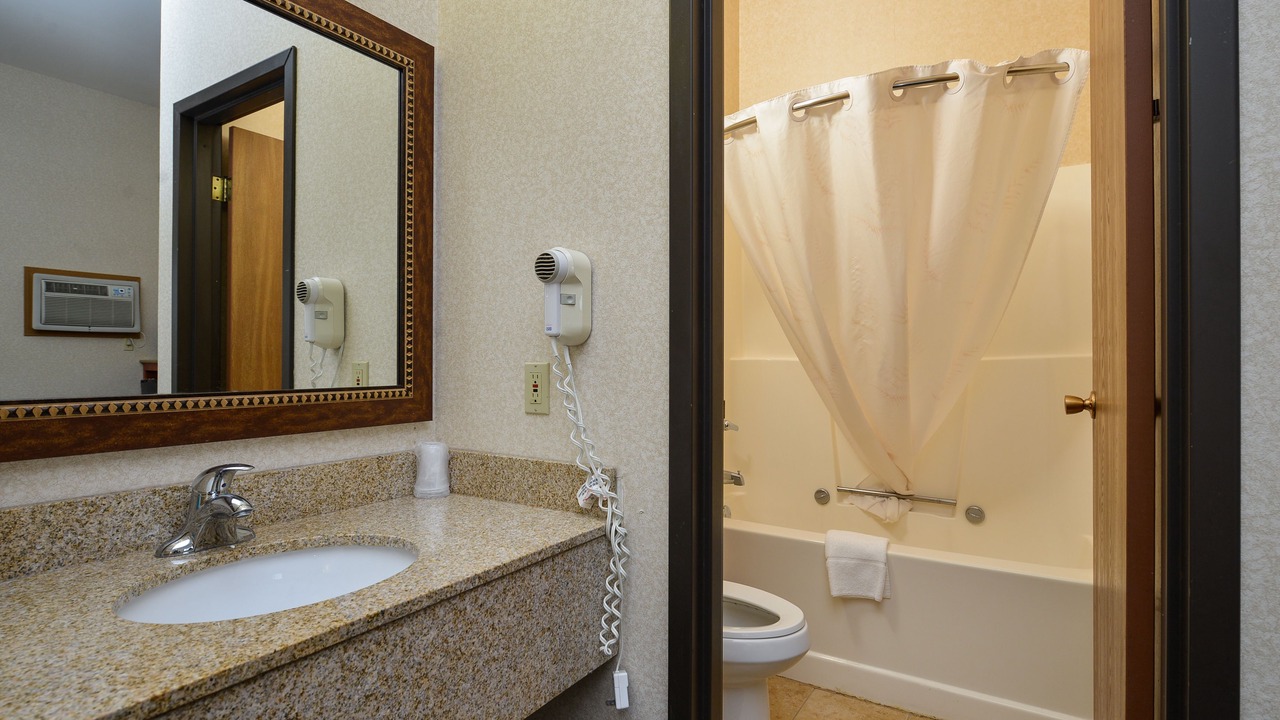 Photo of Bathroom in Minot